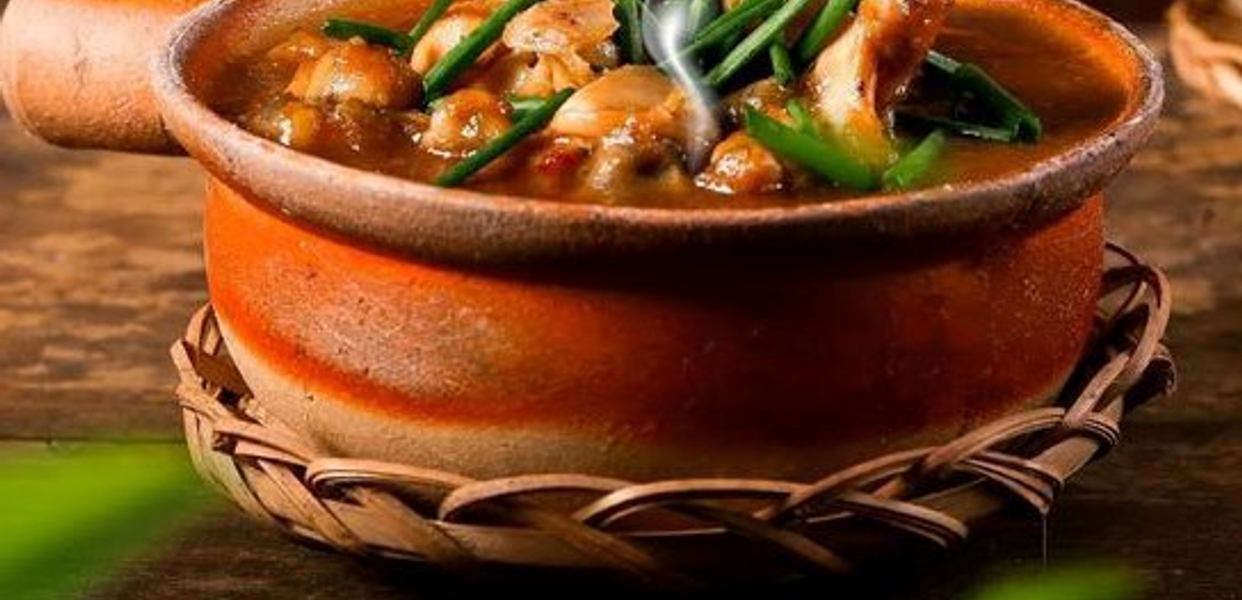 chao-ech-singapore-ha-vu-xom-chieu