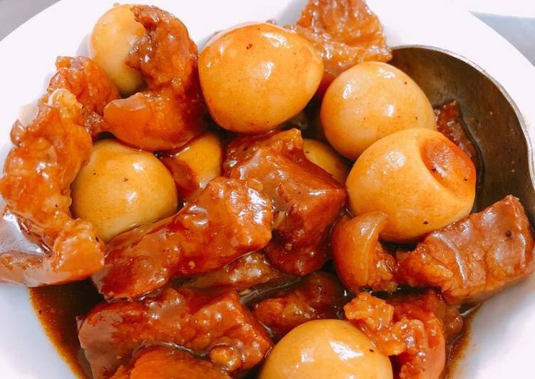 com-rang-thit-kho-trung-cut-nuoc-dua