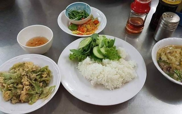 nhan-kim-com-van-phong