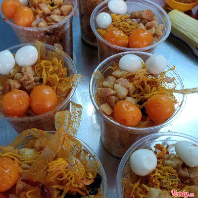 banh-trang-tron-toi-sa-te-kho-bo-trung-muoi