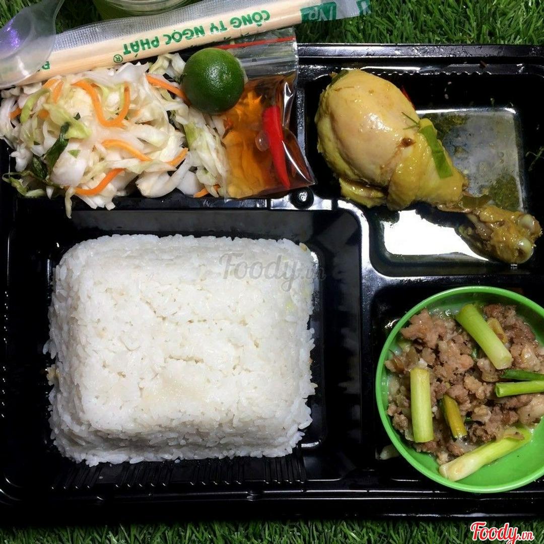 ga-rang-gung-va-thit-xay