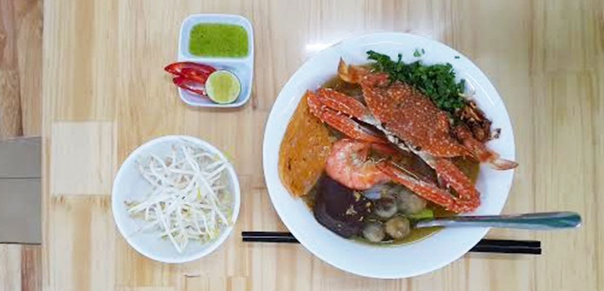 banh-canh-ghe-trang-luy-ban-bich