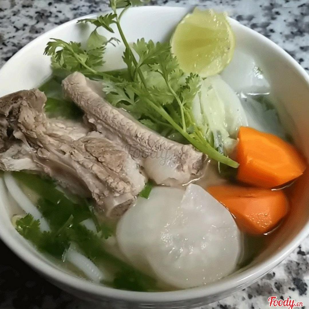 banh-canh-xuong
