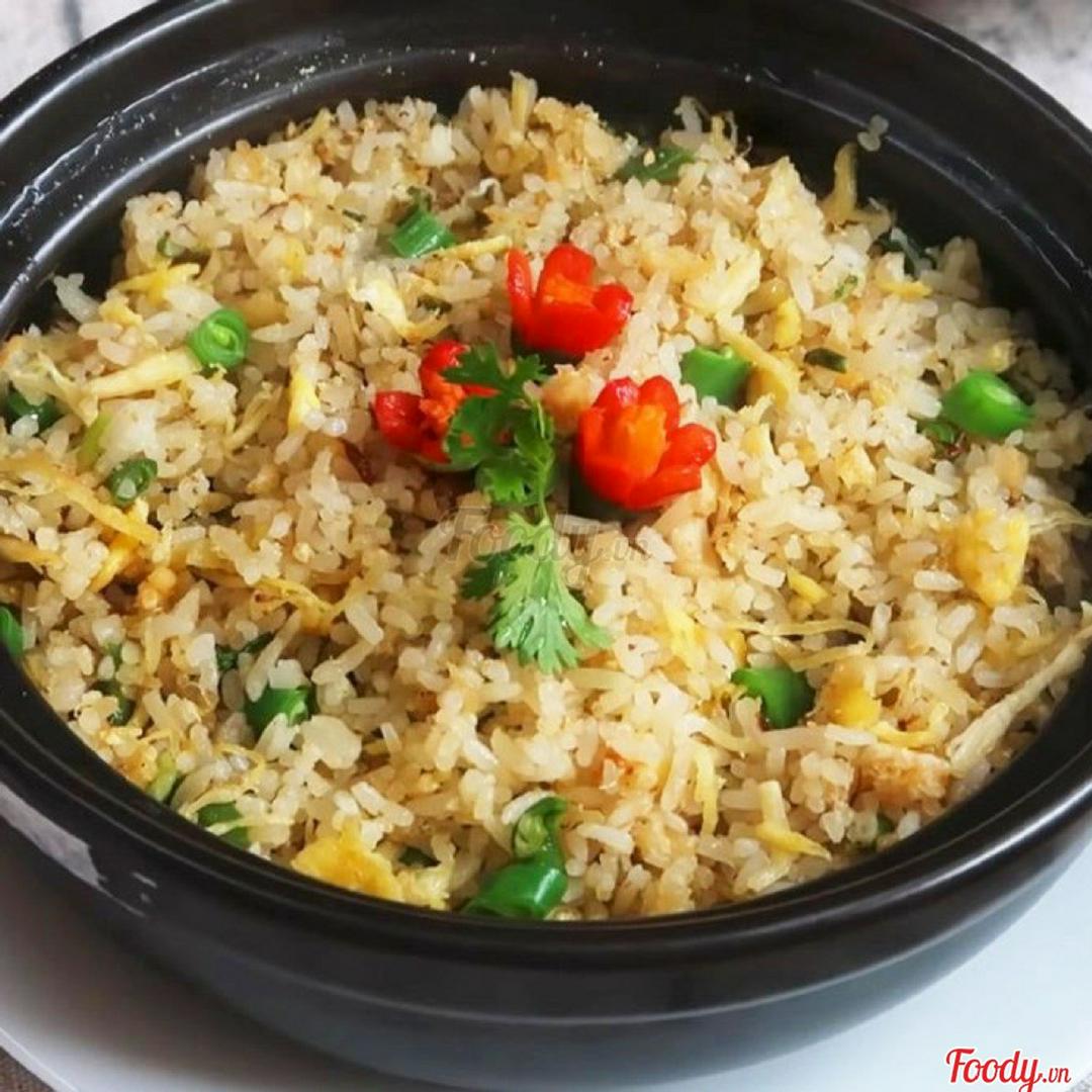 com-chien-ca-man-phan-2-3-nguoi-dung