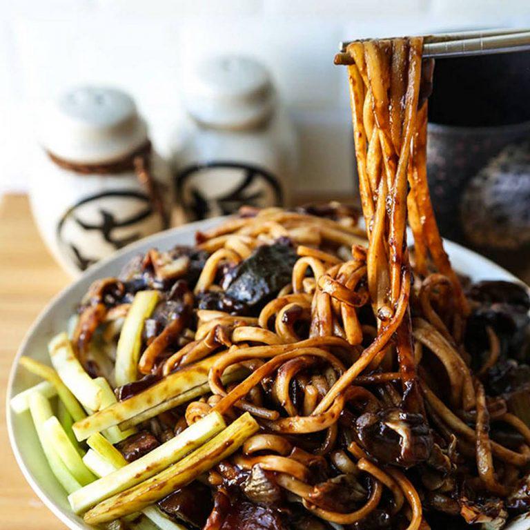 my-en-phomai-xuc-xich