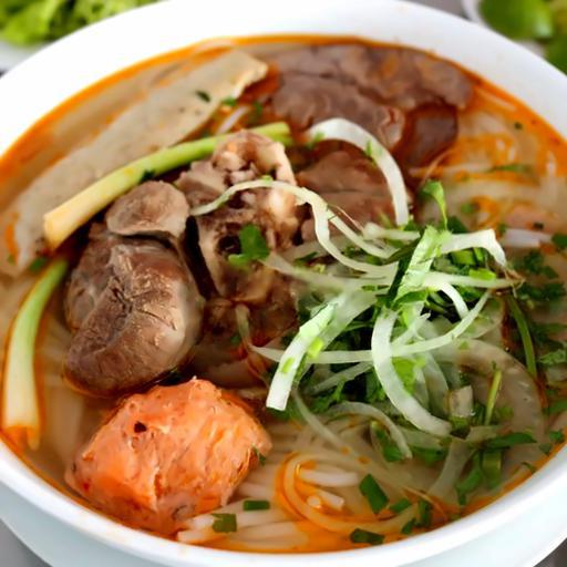 bun-bo-gio-tai-nam-gan