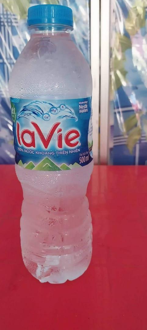 nuoc-suoi-lavie-tinh-khiet-500ml