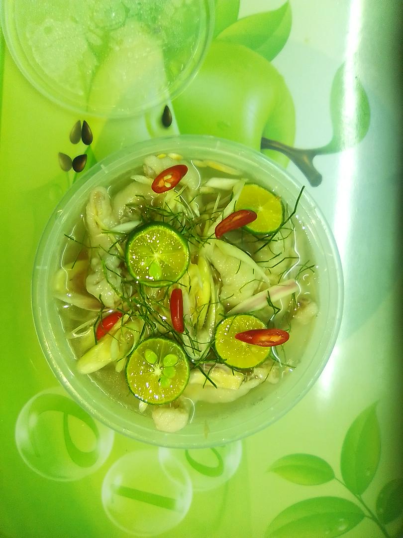 chan-ga-rut-xuong-ngam-sa-tac