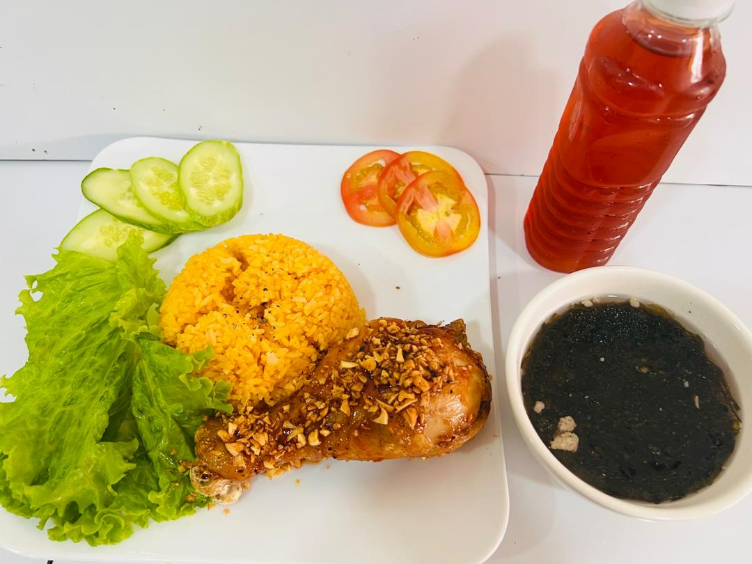 com-ga-sot-mam-toi-nho-canh-rong-bien-sam-nha-nau