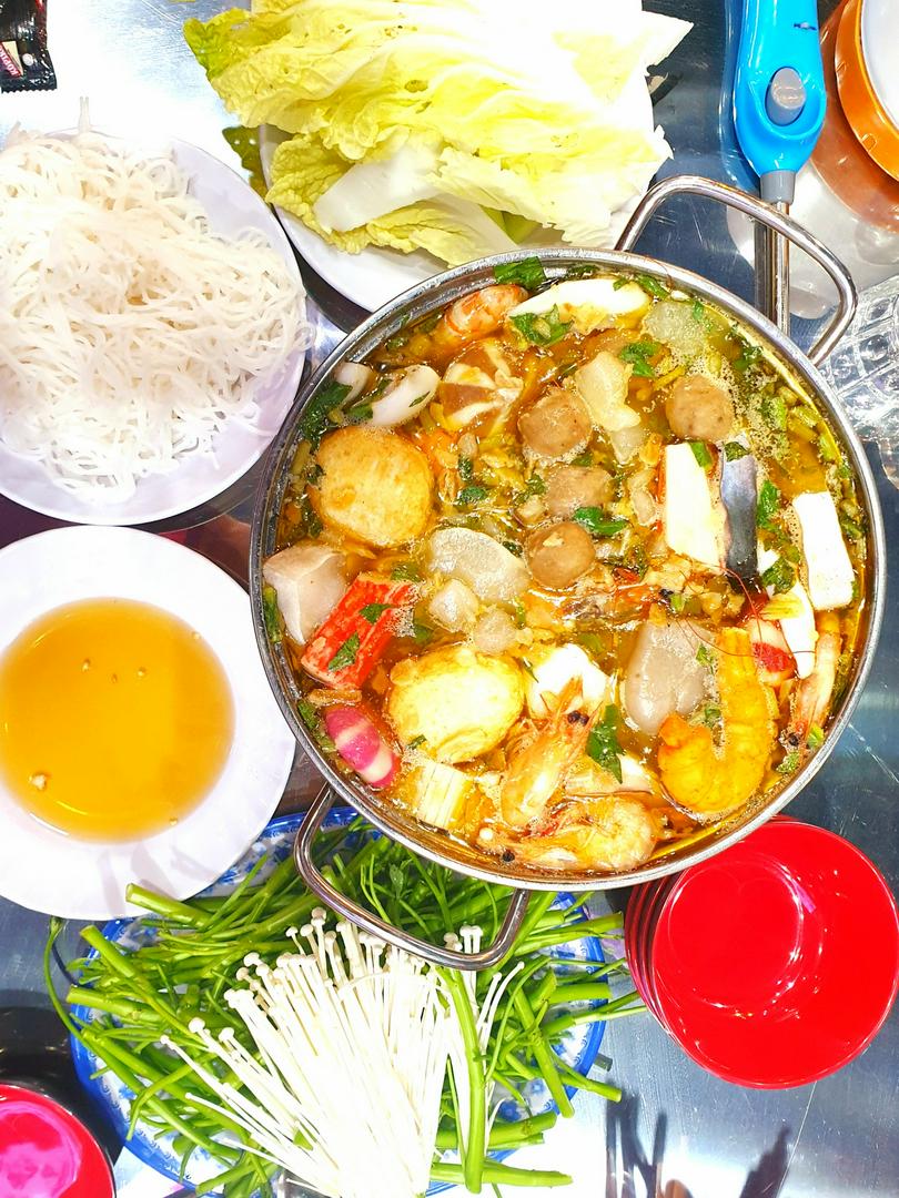 lau-ca-thap-cam-2-nguoi