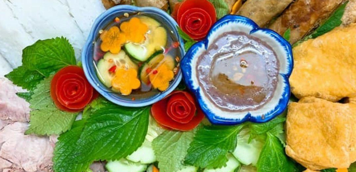 yen-nhi-bun-au-met-pho-cuon