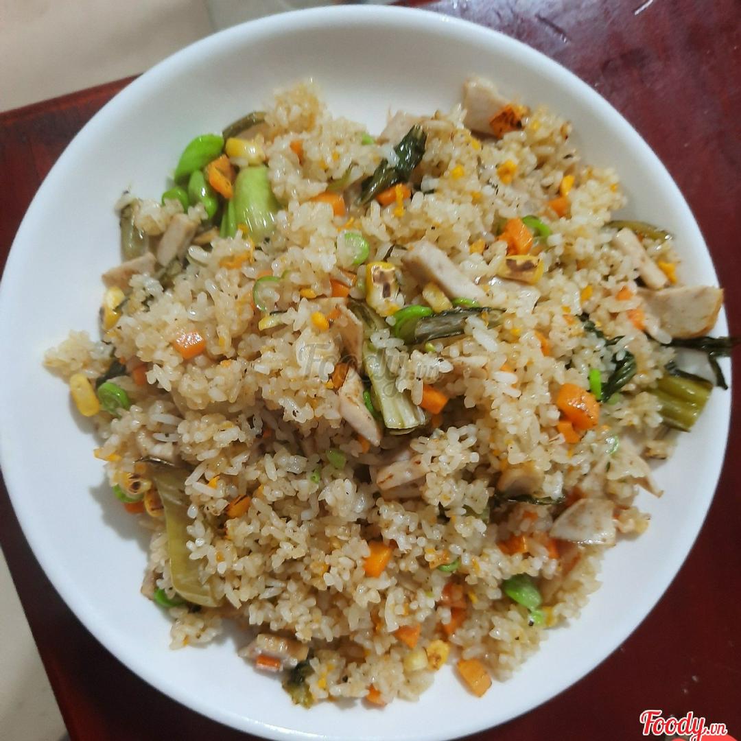 com-rang-thap-cam-trung-dua-chua