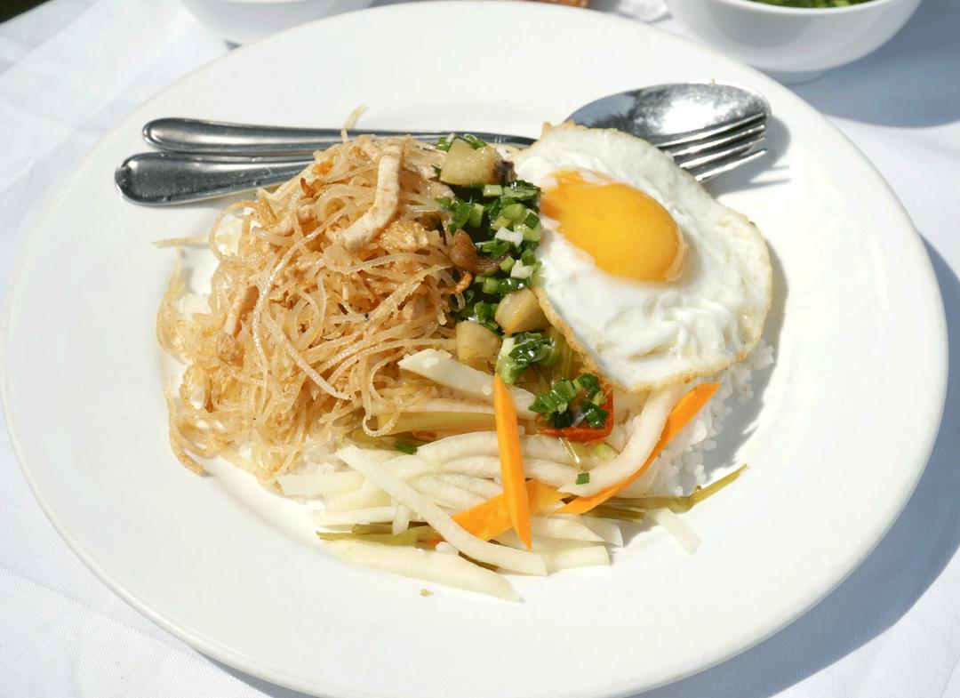 com-tam-bi-trung