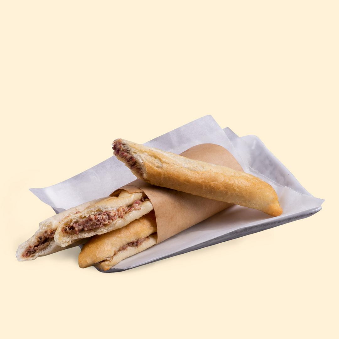 banh-mi-que-pate-cay