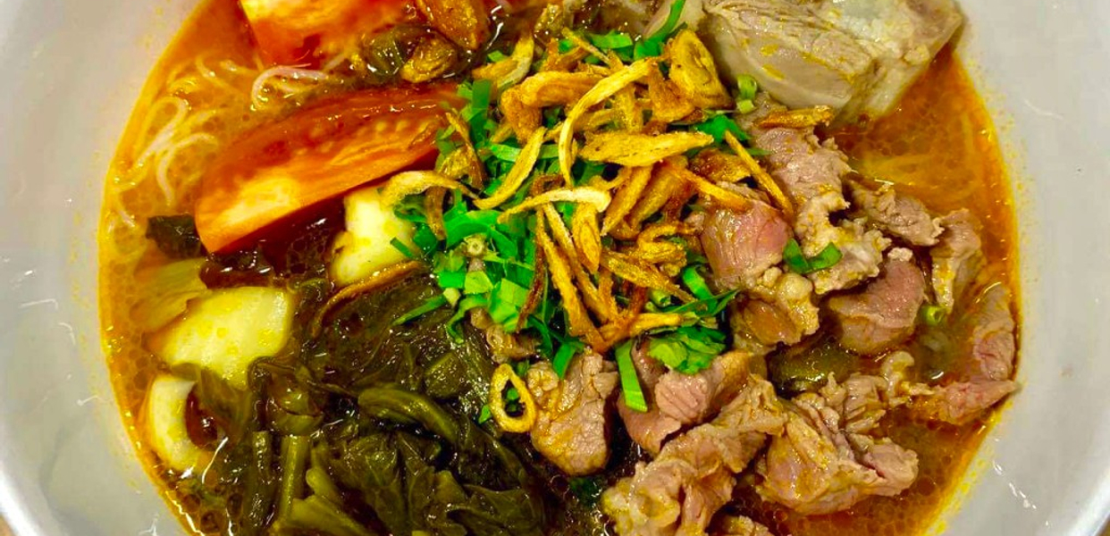 a-quan-bun-suon-sun-cai-chua-hiep-nhat