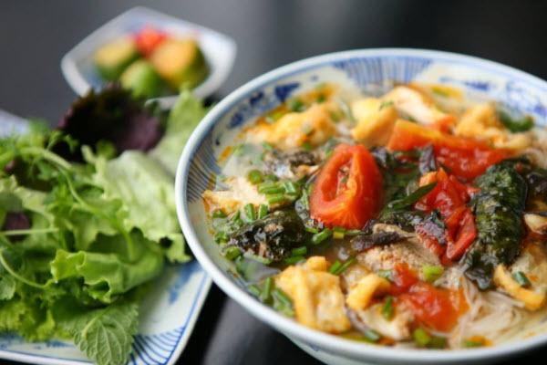 bun-rieu-cua-cha-la-lot