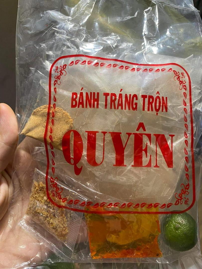 banh-trang-deo-tu-tron