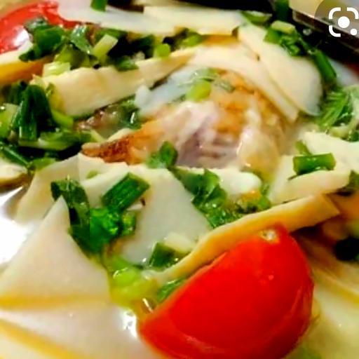 com-canh-chua-mang-ca-hu