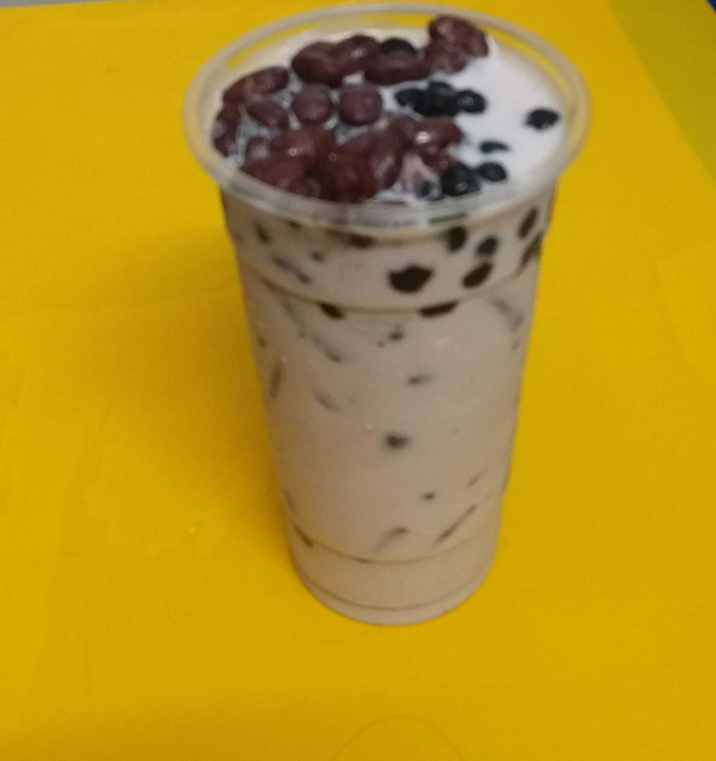 tra-sua-khoai-mon-au-o