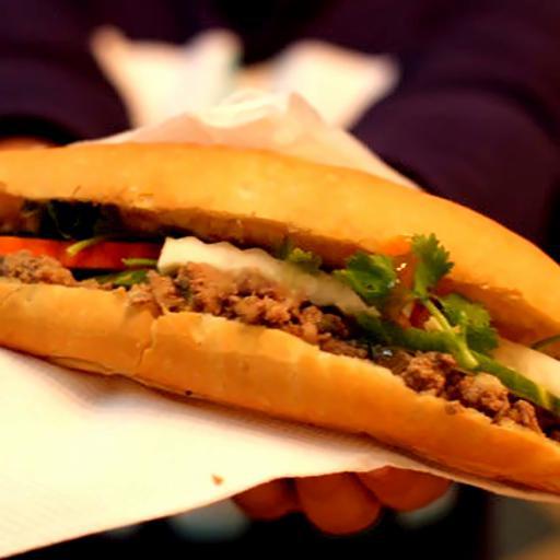 banh-mi-pate-xuc-xich