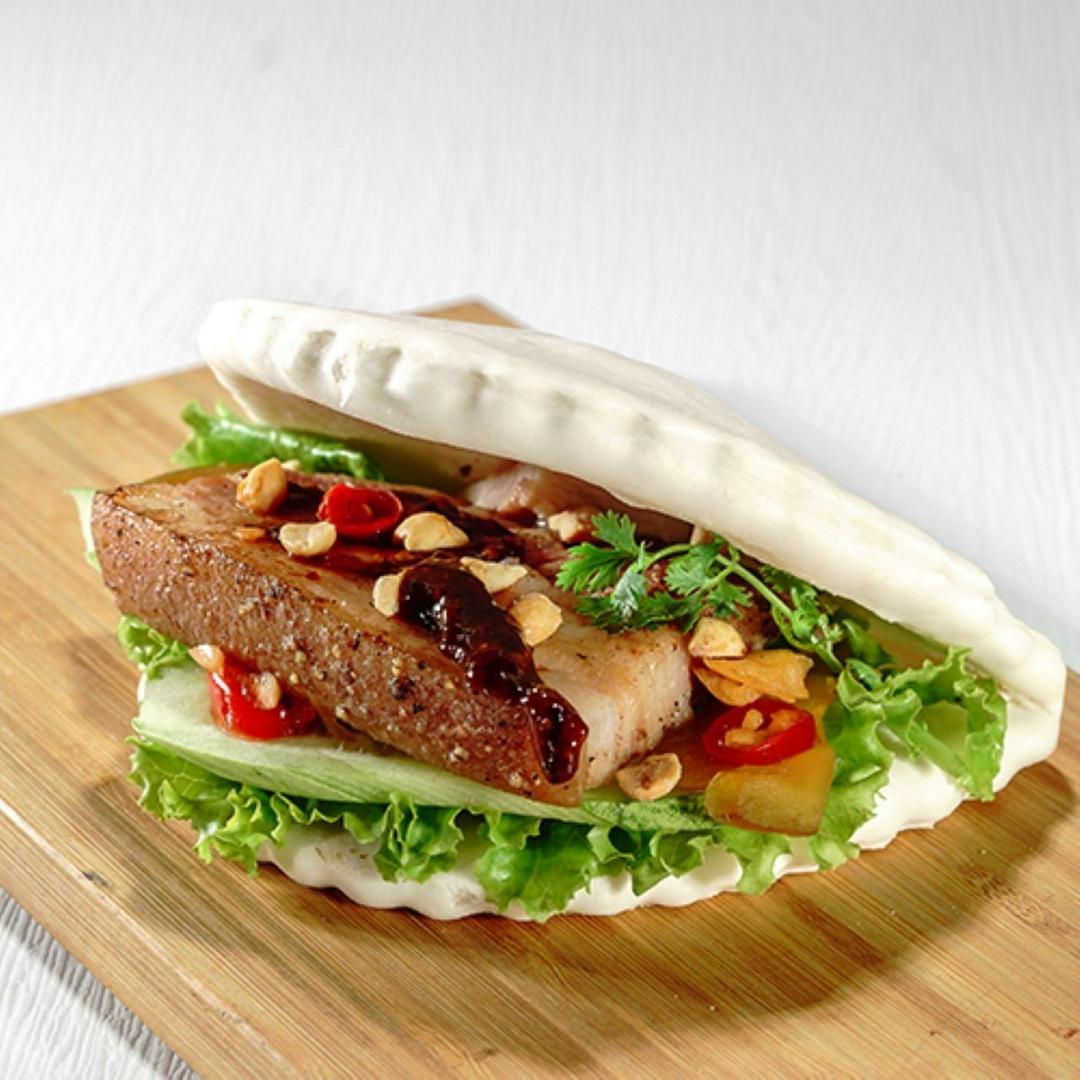 bao-kep-thit-ba-roi-ham-thao-moc