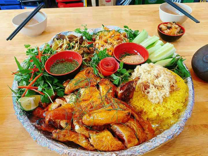 xoi-ga-ta-quay-1-con-nom-rau-thom-nuoc-cham-0855578925