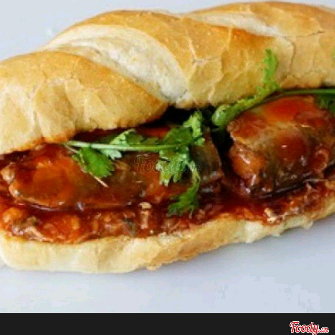 banh-mi-ca-hop