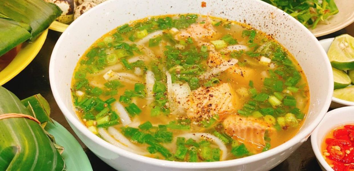 banh-canh-ca-loc-o-nho-uong-a4