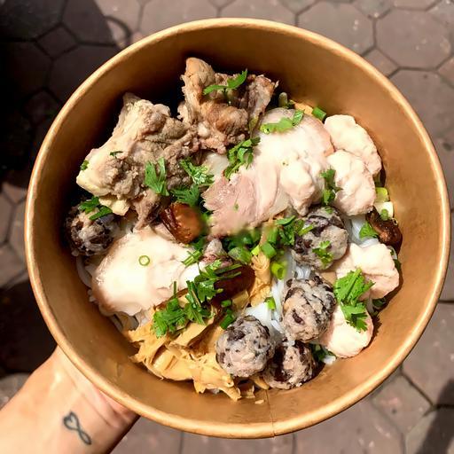 bun-moc-thit-gio-suon