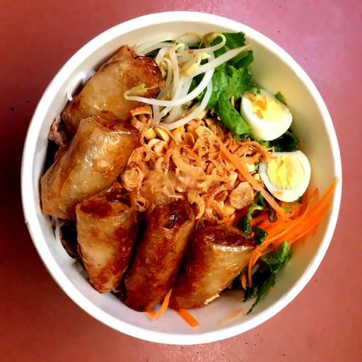 bun-tron-nem-thit-heo