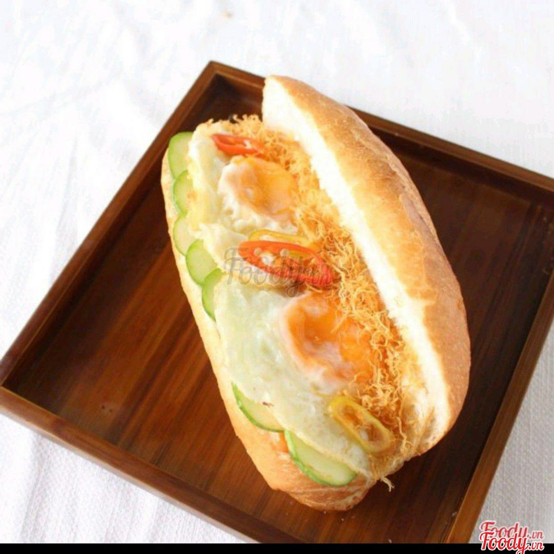banh-mi-cha-chay