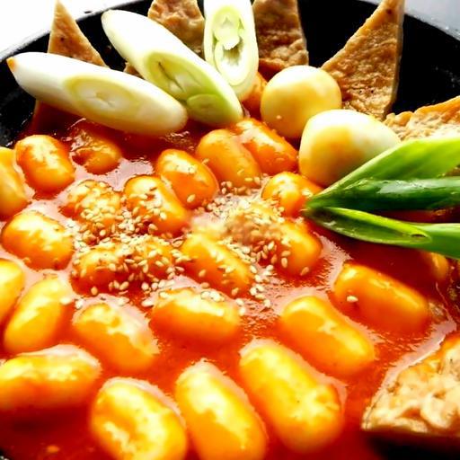 tokboki-sot-cha-ca-han-quoc