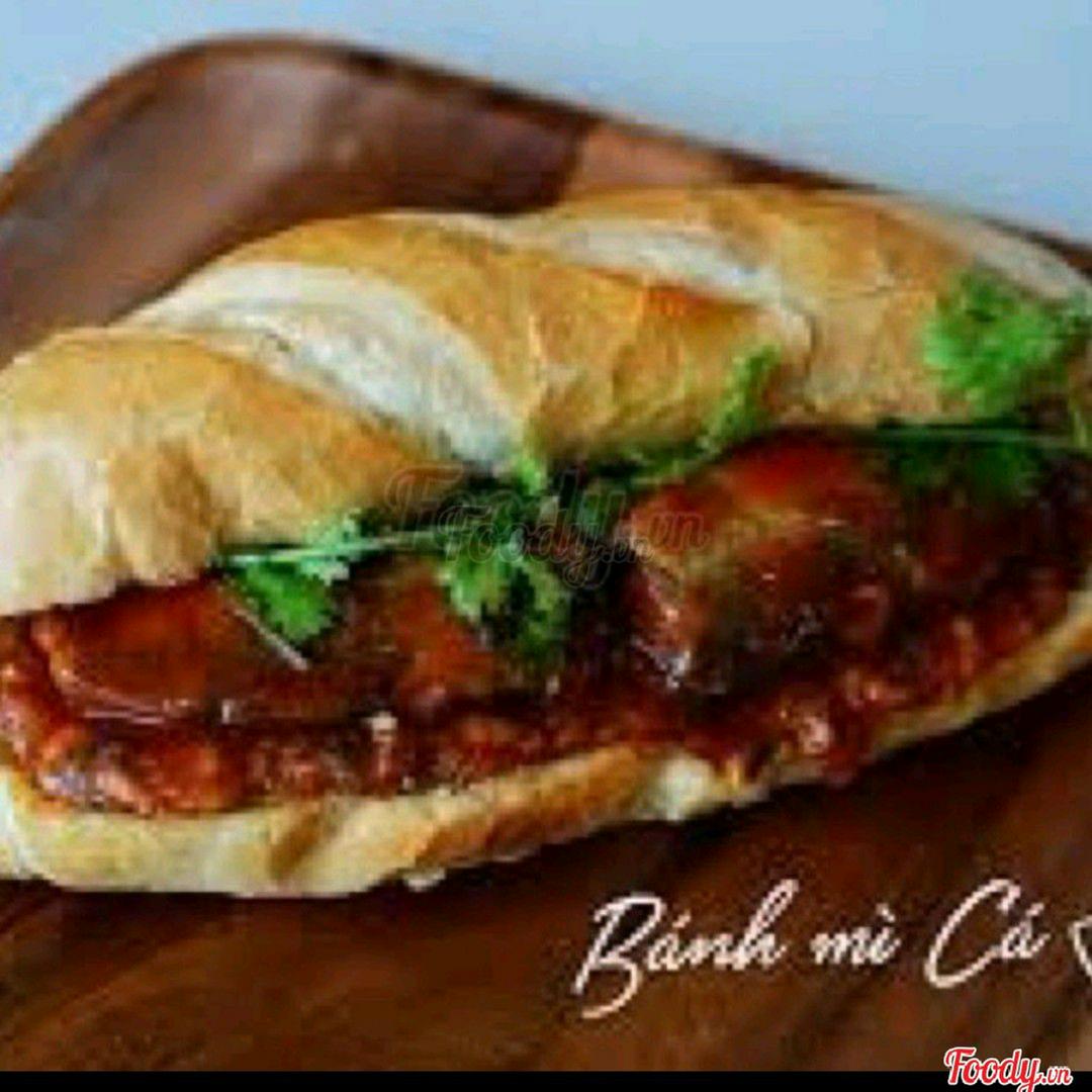 banh-mi-ca-hop