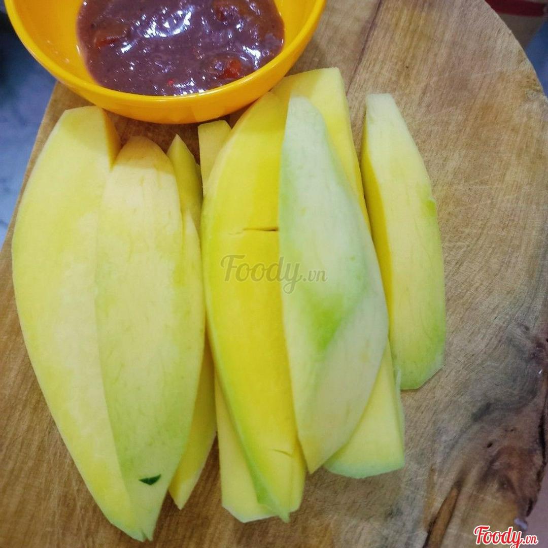 xoai-keo-cham-mam-ruoc