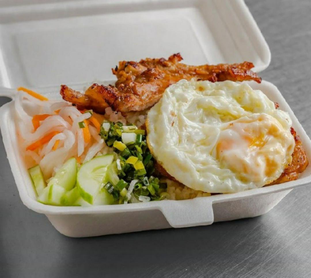 bun-thap-cam-ac-biet-tra-tac