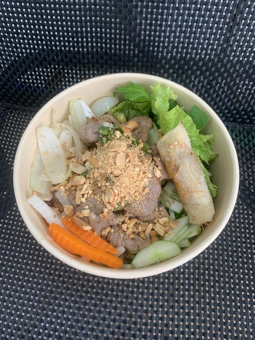 bun-thit-heo-xao-cha-gio-tom