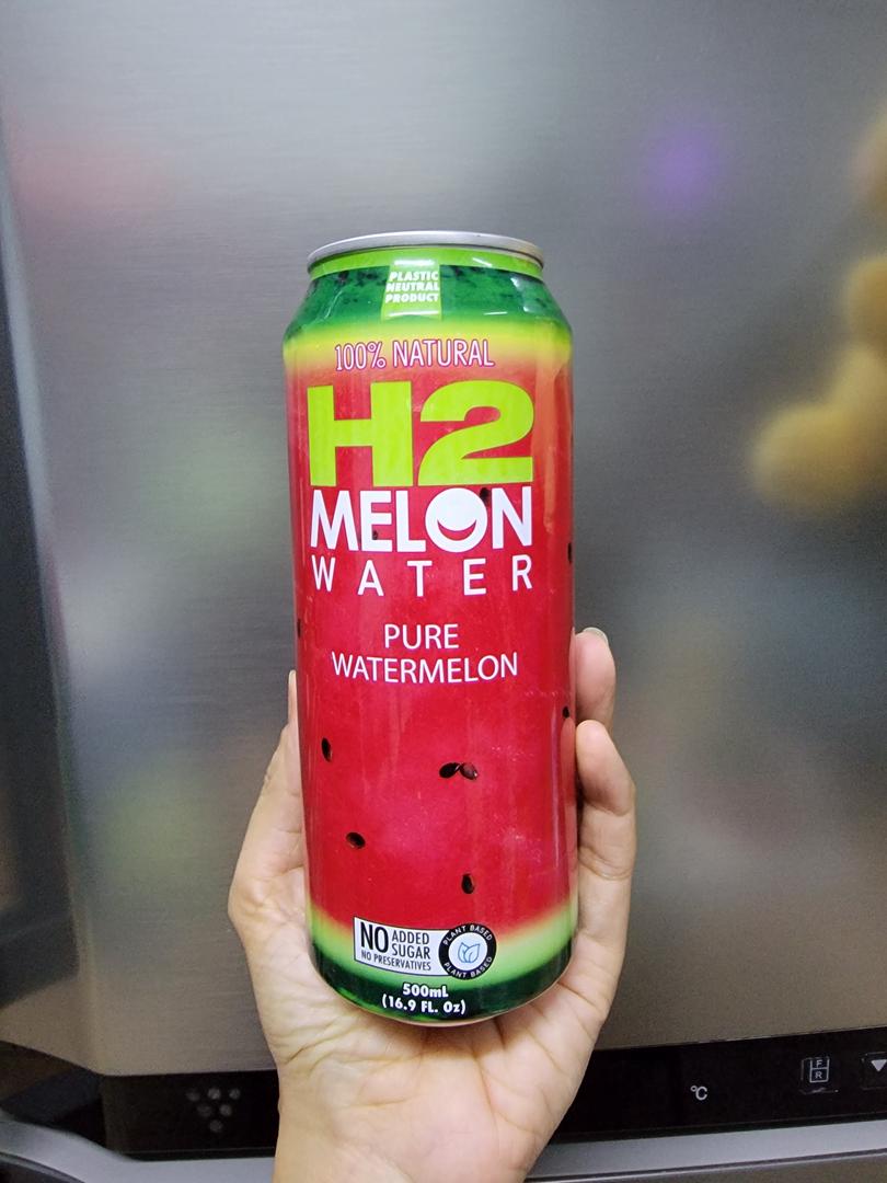 nuoc-dua-hau-500ml-co-tay-a-1-lon