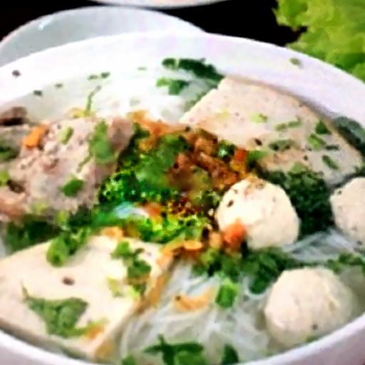 banh-canh-xuong-moc-cha