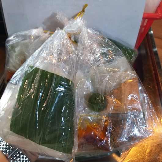 banh-trang-la-chuoi-muoi-sate-tac-2-bich