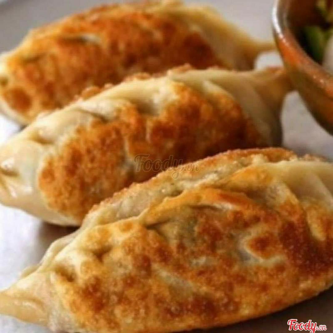 banh-mandu-chien-gion-3-cai