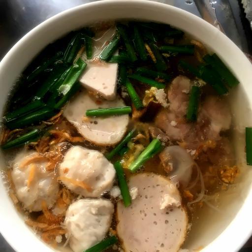 hu-tiu-xuong-moc-cha