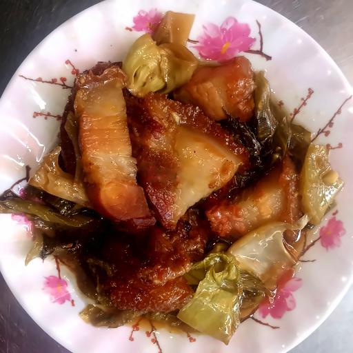 com-heo-quay-kho-cai-chua