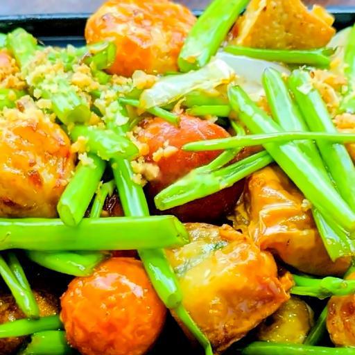 combo-ca-vien-chien-xao-mam-toi