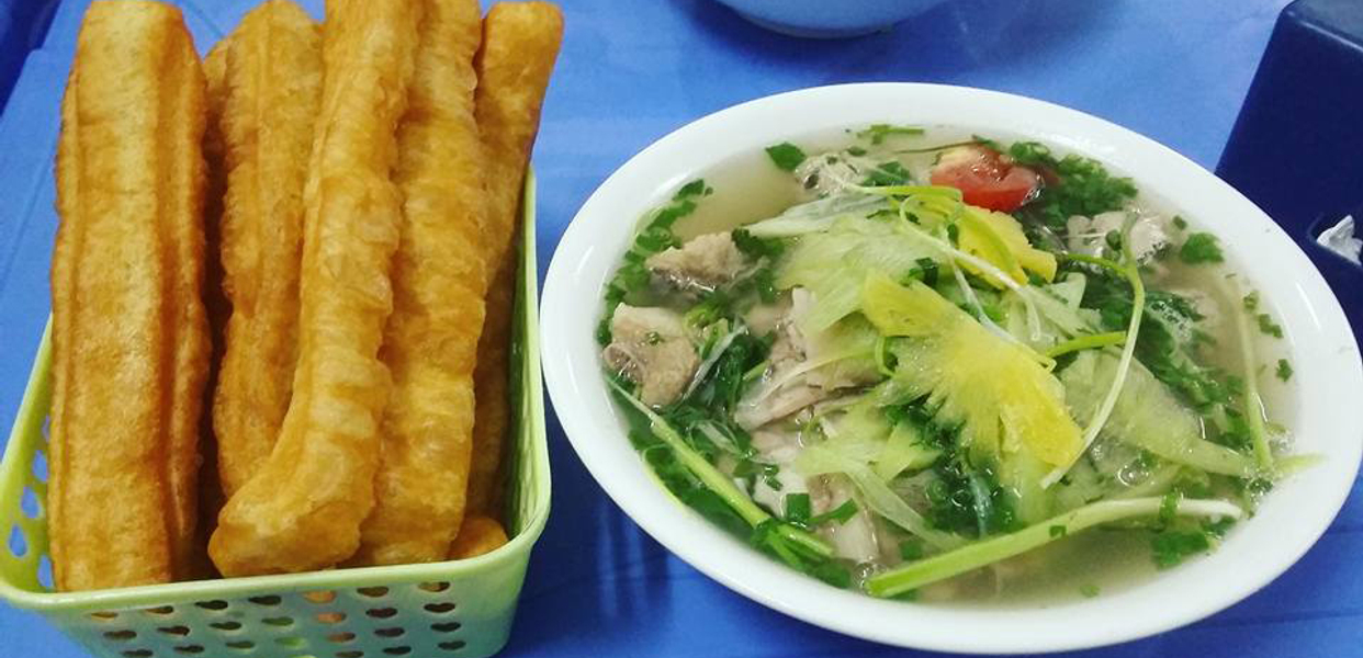 minh-phuong-bun-moc-bun-au-banh-mi-sot-vang-pho-me-tri