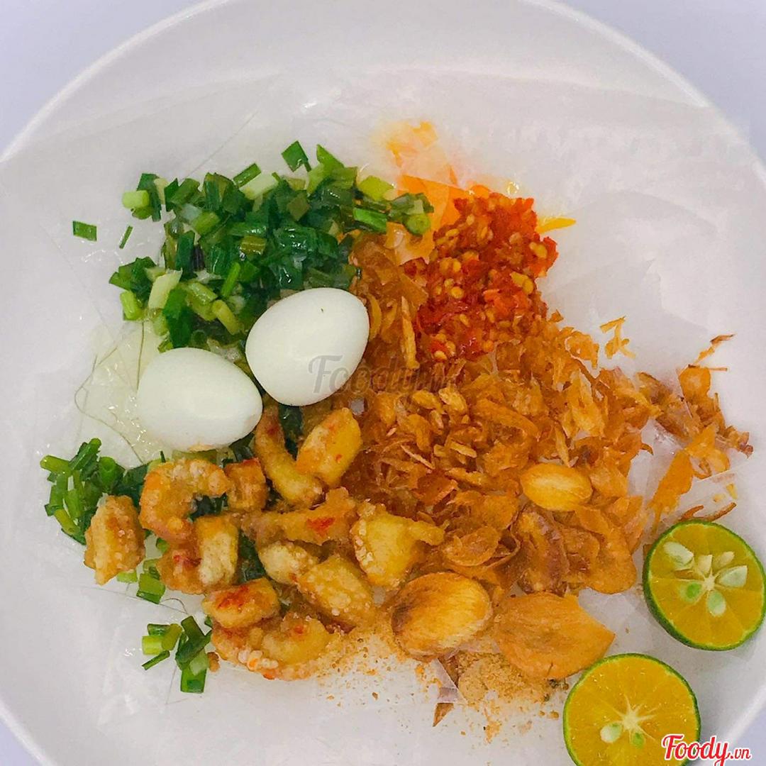 banh-trang-da-heo-toi-ot