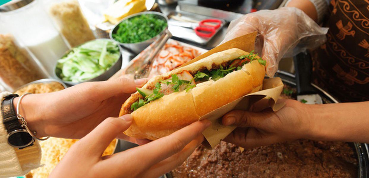 banh-mi-gui-banh-mi-kep-luong-yen