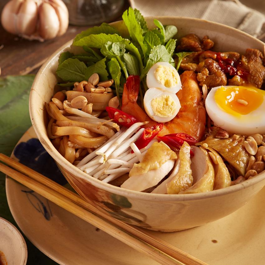 mi-quang-tron-thap-cam