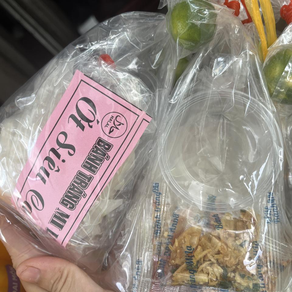 banh-trang-ot-sieu-cay-phoi-suong