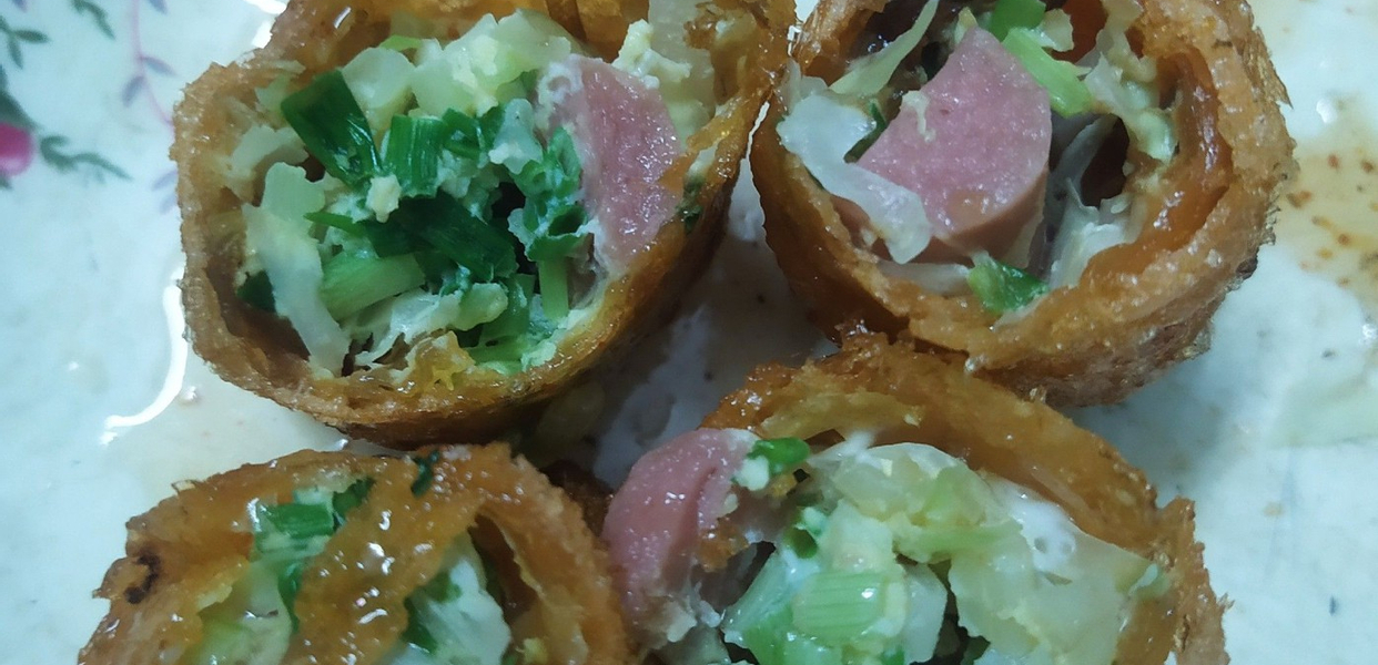 San-San---Bánh-Tráng-Và-Xiên-Que---Lạc-Long-Quân