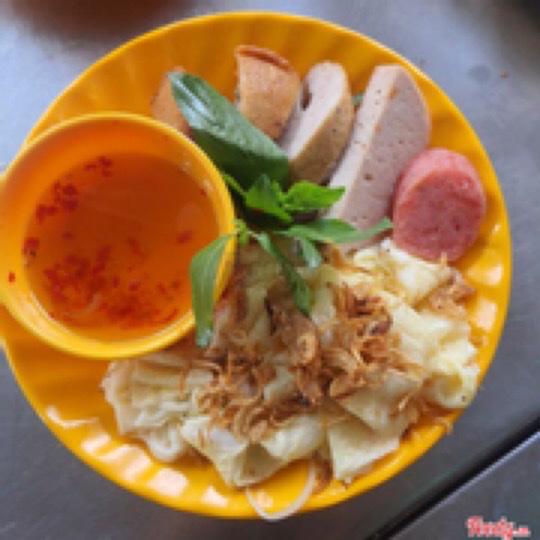 banh-uot-trung-cha-ac-biet